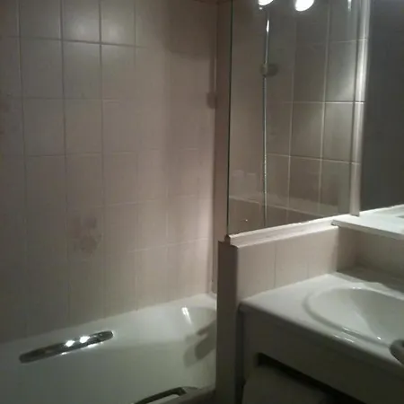 Szálloda Des Voyageurs 2*