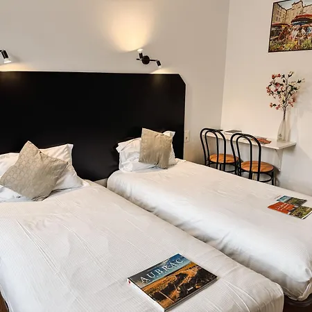 Des Voyageurs Szálloda Saint-Chély-dʼAubrac